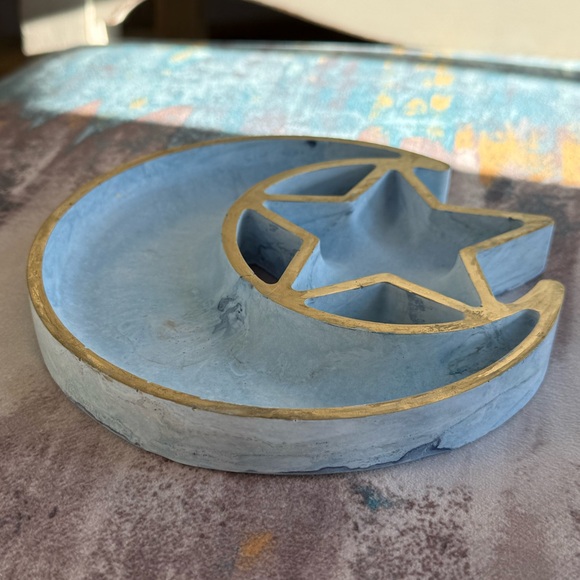 Handcrafted Resin Moon and Star Tray Dish - Picture 2 of 9